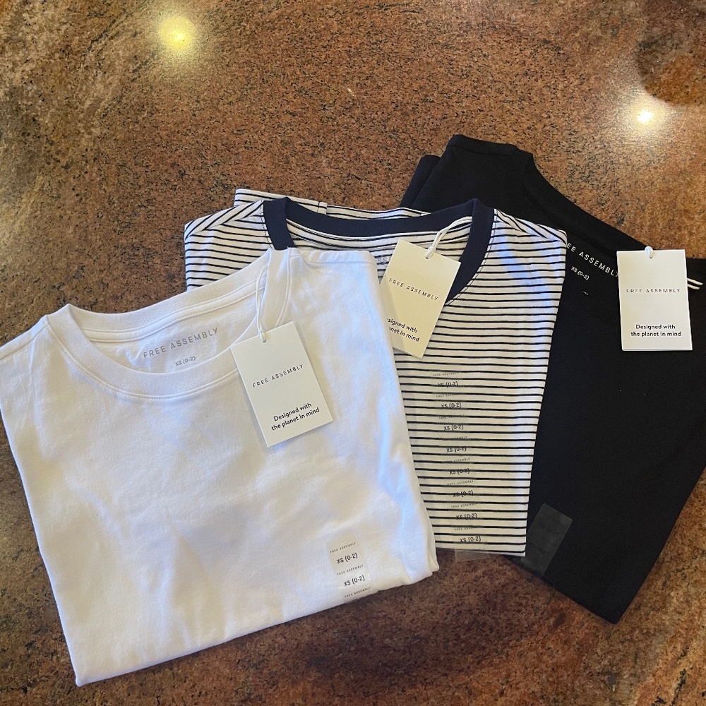 NEW! (3) Free Assembly Short Sleeve T-Shirts White, Black and Stripe Size XS NWT - Picture 2 of 8